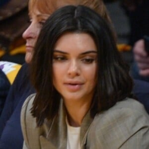 Kendall Jenner assiste au match de NBA Los Angeles Lakers - Los Angeles Clippers au Staples Center à Los Angeles, le 19 octobre 2017.