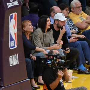 Kendall Jenner assiste au match de NBA Los Angeles Lakers - Los Angeles Clippers au Staples Center à Los Angeles, le 19 octobre 2017.