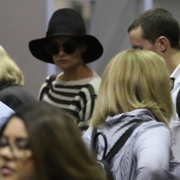 Katie Holmes à l'aéroport de LAX à Los Angeles, le 19 octobre 2017.