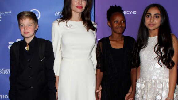 Angelina Jolie : Soirée ciné avec ses filles Shiloh et Zahara
