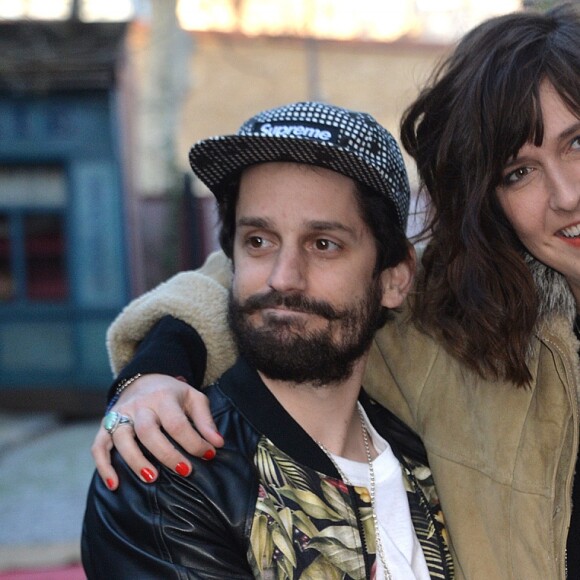 Daphné Bürki et son compagnon Sylvain Quimène - Gala de clôture du Don'actions du Secours Populaire au Musée des Arts Forains à Paris, le 28 mars 2014.