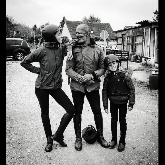 Shy'm en compagnie de son père et l'un de ses frères. Instagram, le 24 octobre 2017.