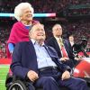 George HW Bush et Barbara Bush au Super Bowl à Houston, le 5 février 2017.
