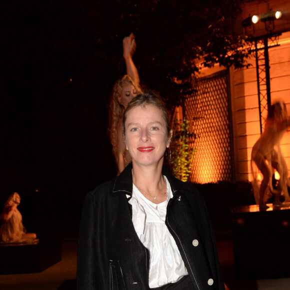 Semi Exclusif - Karin Viard - La maison Messika fête les 10 ans de sa collection "iconique Move" et le lancement d'une collection capsule avec sa nouvelle égérie G.Hadid à l'hôtel Salomon de Rothschild le 27 septembre 2017. © Rachid Bellak / Bestimage  No web for Belgium and Switzerland - Semi Exclusive - For Germany please call for price The Messika house celebrates the 10th anniversary of its iconic Move collection and the launch of a capsule collection with its new muse G.Hadid at the Hotel Salomon de Rothschild on September 27, 2017.27/09/2017 - Paris