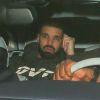 Drake - Le rappeur qui a fêté ses 31 ans le 24 octobre prolonge les festivités dans la boîte de nuit Poppy à Los Angeles. Drake est escorté en voiture par ses gardes du corps. Quelques rumeurs le disent en mauvais terme avec le chanteur The Weeknd. Drake sortirait secrètement avec le mannequin Bella Hadid, ex copine de The Weeknd, le 26 octobre 2017.