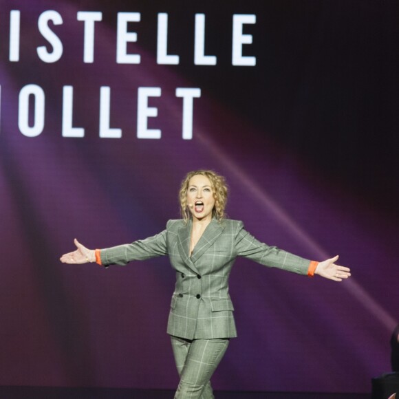 Exclusif - Christelle Chollet - Michel Leeb fête ses 40 ans de carrière sur la scène du théâtre André Malraux à Rueil-Malmaison le 24 octobre 2017. L'enregistrement de ce prime sera diffusé le 4 novembre sur C8. © Pierre Perusseau/Bestimage