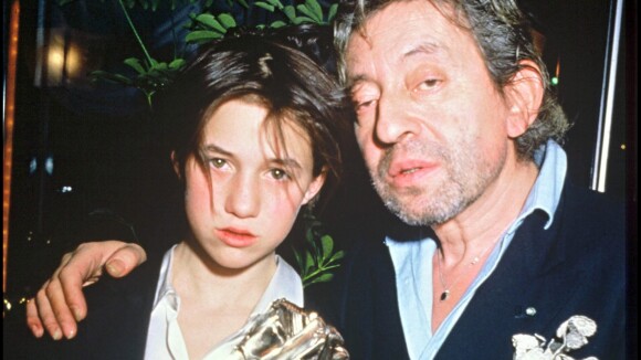 Charlotte Gainsbourg ouvre la maison de son père : "Tout est resté tel quel"