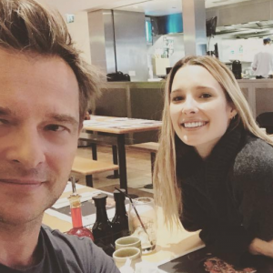 David Hallyday et sa fille aînée Ilona Smet déjeunent à Londres, le 3 novembre 2017.