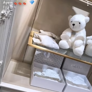 Ayem Nour en pleine séance de shopping pour son fils Ayvin chez Baby Dior.