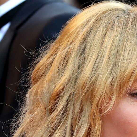 Uma Thurman - Montée des marches du film "D'Après une Histoire Vraie" lors du 70e Festival International du Film de Cannes. Le 27 mai 2017. © Borde-Jacovides-Moreau/Bestimage