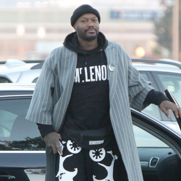 Exclusif - Djibril Cissé looké à l'aéroport de Athènes le 23 février 2017.