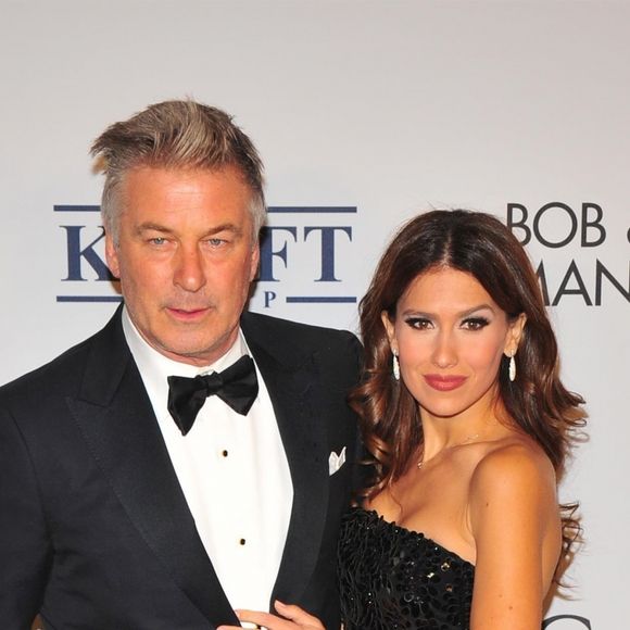 Alec Baldwin et sa femme Hilaria Baldwin, enceinte, à la soirée caritative annuelle de l'Elton John AIDS Foundation en la Cathédrale Saint-Jean le Théologien à New York, le 7 novembre 2017.