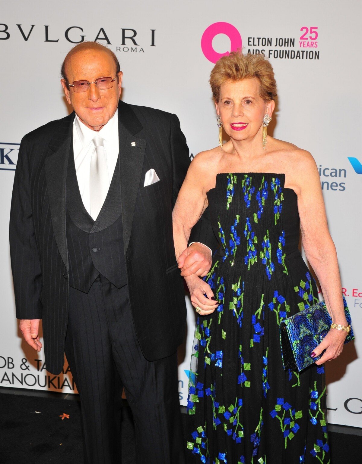 Photo Clive Davis et sa femme Adelberg à la soirée caritative