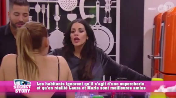 Laura et Marie, les meilleures amies de "Secret Story 11" (NT1), se clashent violemment jusqu'à en arriver aux mains afin de mener à bien leur mission.