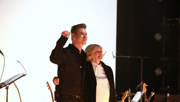 Etienne Daho et Jeanne Moreau sur la scene du 104 avec "Le condamné à mort', à Paris, le 18 novembre 2010.