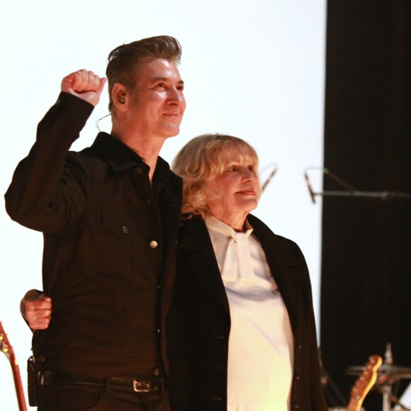 Etienne Daho et Jeanne Moreau sur la scene du 104 avec "Le condamné à mort', à Paris, le 18 novembre 2010.