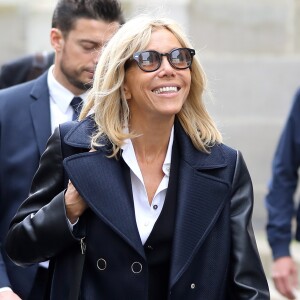 Brigitte Macron, accompagnée de Sophie Cluzel, secrétaire d'État auprès du Premier ministre, chargée des Personnes handicapées, a effectué un déplacement à Nantes sur le thème du handicap. Les deux femmes ont en profité pour déambuler dans les rues de la ville. Nantes, le 27 Octobre 2017 © Dominique Jacovides / Bestimage