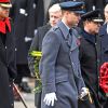 Le prince Harry, barbu, le prince William et le prince Edward au Cénotaphe de Whitehall à Londres le 12 novembre 2017 pour les commémorations du Dimanche du Souvenir.