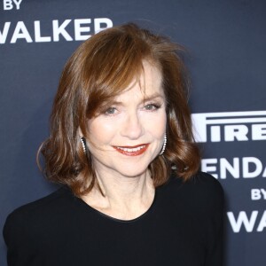 Isabelle Huppert - Soirée de lancement du Calendrier Pirelli 2018 au Manhattan Center. New York City, le 10 novembre 2017.