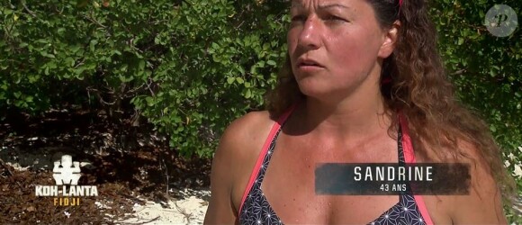 Sandrine dans "Koh-Lanta Fidji" (TF1), vendredi 24 novembre 2017.