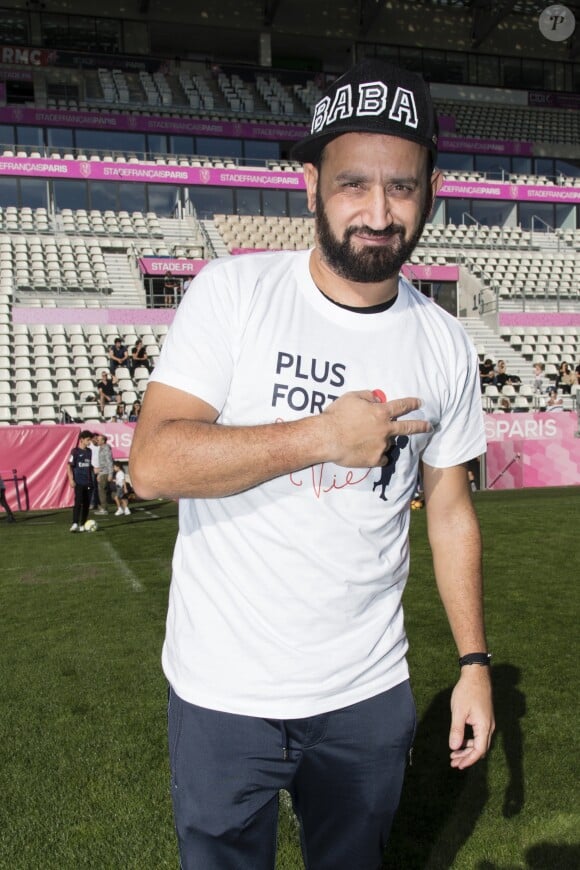 Semi-exclusif - Cyril Hanouna - Pour la 12ème année consécutive, l'association "Plus fort la vie" créée par JC Darmon, a organisé un match de football en présence de nombreuses personnalités au stade Jean Bouin à Paris, le 15 octobre 2017. Ce match, soutenu par de nombreux sponsors, a permis une très belle recette qui viendra en aide aux enfants de l'association. © Pierre Perusseau/Bestimage15/10/2017 - Paris