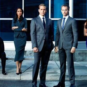 Meghan Markle et Patrick J. Adams ont incarné pendant sept saisons Rachel Zane et Mike Ross dans Suits, deux protagonistes qui finissent par se marier.