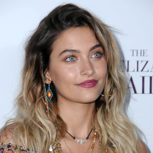 Paris Jackson au diner caritatif AIDS Foundation and Mothers2Mother au Green Acres Estates à Beverly Hills, le 24 octobre 2017