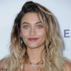 Paris Jackson au diner caritatif AIDS Foundation and Mothers2Mother au Green Acres Estates à Beverly Hills, le 24 octobre 2017