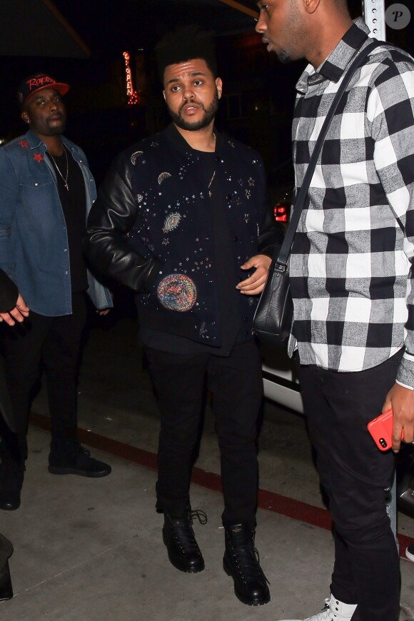 The Weeknd arrive au restaurant The Highlight Room pour célébrer l'anniversaire de L.DiCaprio à Hollywood, le 11 novembre 2017.