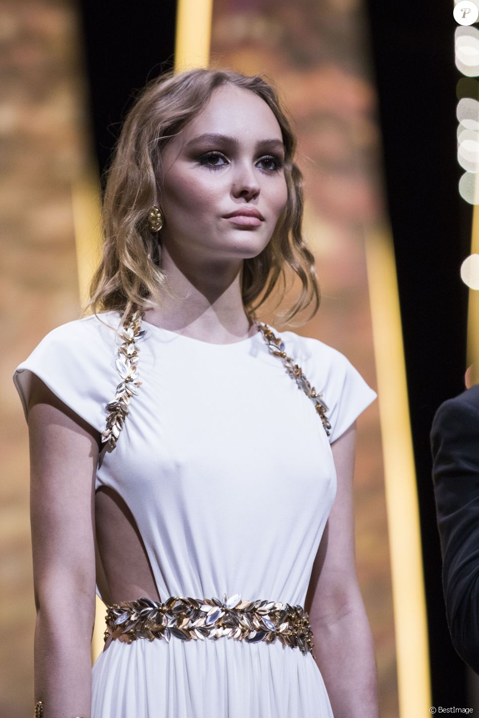 Lily-Rose Depp - Cérémonie d'ouverture du 70e Festival International du