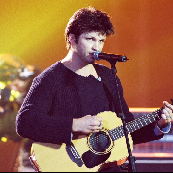 Noir Désir (Serge Teyssot-Gay, Denis Barthe, Bertrand Cantat et Jean-Paul Roy) aux Victoires de la musiques à Paris, le 10 mars 2002.