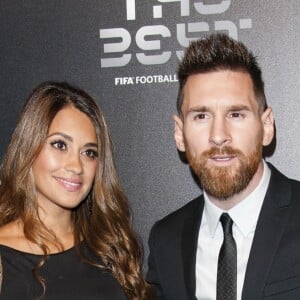 Lionel Messi et sa femme Antonella Roccuzzo, enceinte - The Best FIFA Football Awards 2017 au London Palladium à Londres, le 23 octobre 2017. © Pierre Perusseau/Bestimage