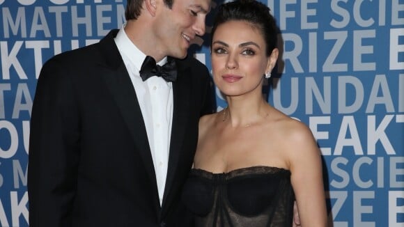 Mila Kunis et Ashton Kutcher, in love et radieux pour un (très) rare tapis rouge