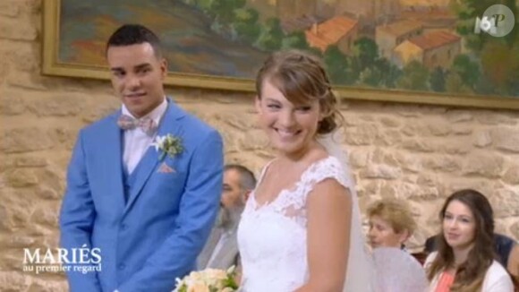 Vicky et Laurent se sont unis dans "Mariés au premier regard" (M6), lors de l'épisode diffusé lundi 4 décembre 2017.