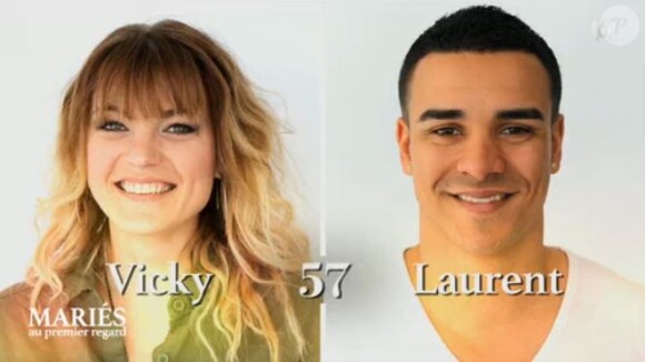 Vicky et Laurent se sont unis dans "Mariés au premier regard" (M6), lors de l'épisode diffusé lundi 4 décembre 2017.