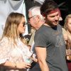 Hilary Duff et son compagnon Matthew Koma passent la journée au Farmers Market à Los Angeles, le 26 novembre 2017