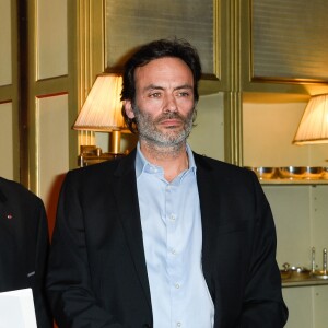 Exclusif - Pascal Desprez, le chirurgien cardiaque Alain Deloche (Fondateur de La Chaîne de l'Espoir) et Anthony Delon, nommé parrain du fond "Enfants à Coeur - Mireille Darc" - Dîner pour le lancement du fond "Enfants à Coeur - Mireille Darc" au profit de La Chaîne de l'Espoir au Pavillon Ledoyen à Paris. Le 29 novembre 2017. Chaque table portait le nom d'un film de Mireille Darc. © Olivier Borde-Coadic Guirec / Bestimage