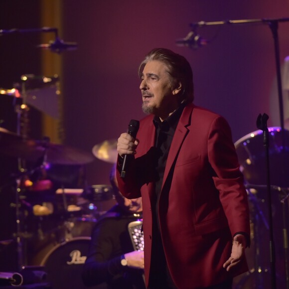 Exclusif - Concert de Serge Lama à la salle Pleyel à Paris - Jour 2. Le 24 novembre 2017 © Giancarlo Gorassini / Bestimage