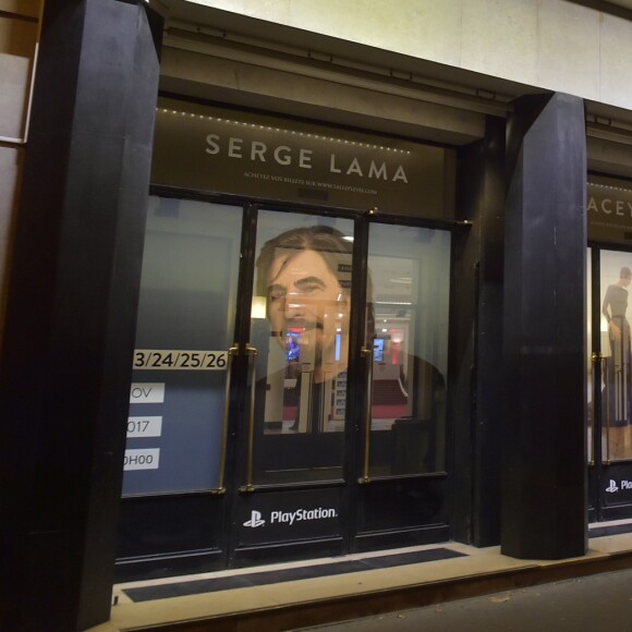 Exclusif - Concert de Serge Lama à la salle Pleyel à Paris - Jour 3. Le 25 novembre 2017 © Giancarlo Gorassini / Bestimage