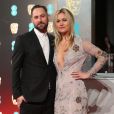  Julia Stiles et Preston J. Cook, mariés en septembre 2017 après deux ans de relation. Le couple ne s'est pas seulement marié puisqu'il est aussi devenu le 20 octobre parent d'un petit garçon prénommé Strummer. (Ici aux BAFTA 2017). 