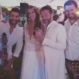 Christophe Maé (Martichon) et Nadège (Sarron) se sont mariés en Corse, civilement le 29 juin 2017 puis religieusement le 1er juillet. Le chanteur et musicien corse a partagé sur Instagram cette photo de la fête qui a suivi le mariage.