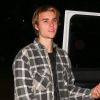 Justin Bieber discute avec un photographe à la sortie de chez sa compagne S. Gomez à Toluca Lake, le 19 décembre 2017