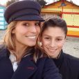 Laury Thilleman pose avec son petit frère Hugo. Photo postée sur Instagram en décembre 2016.
