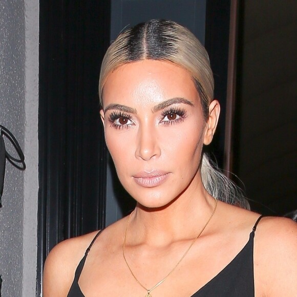 Kim Kardashian est allée dîner au restaurant Craig à West Hollywood le 17 novembre 2017.