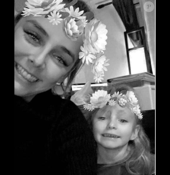 Pauline Ducruet et sa demi-soeur Linoué, fille de Daniel Ducruet et de sa compagne Kelly, sur Instagram lors de Thanksgiving en novembre 2016