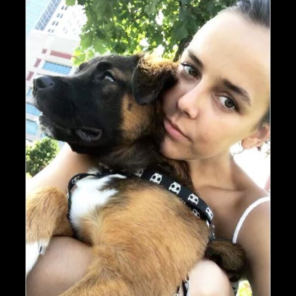Pauline Ducruet et sa chienne Mala encore bébé sur Instagram