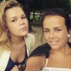 Camille Gottlieb et Pauline Ducruet, photo Instagram des deux soeurs aux Tuileries à Paris