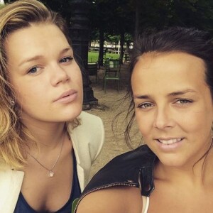 Camille Gottlieb et Pauline Ducruet, photo Instagram des deux soeurs aux Tuileries à Paris