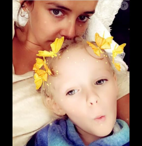 Pauline Ducruet et sa demi-soeur Linoué, fille de Daniel Ducruet et de sa compagne Kelly, sur Instagram le 17 août 2016