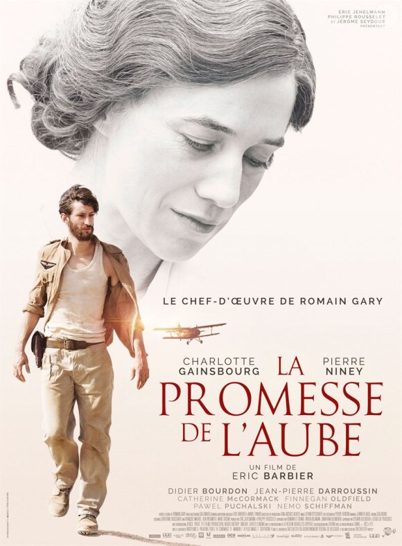 Charlotte Gainsbourg et Pierre Niney dans "La Promesse de l'aube", en salles le 20 décembre 2017.